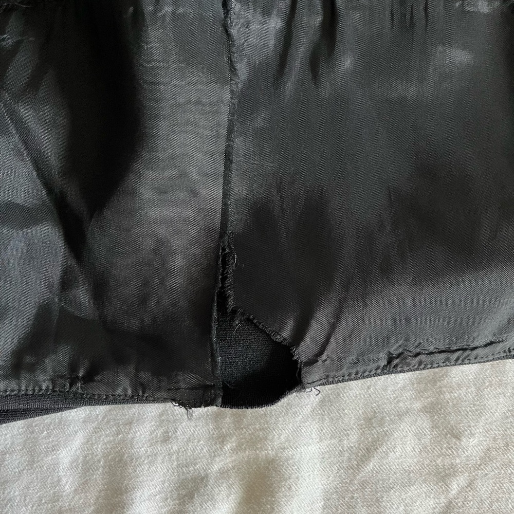 Vince Pleated Lined Wool Blend Short Classic Black Skirt Womens Size 4 - Picture 11 of 11